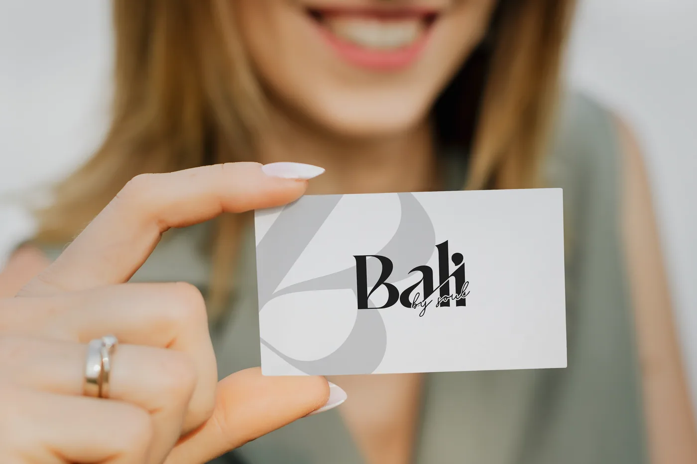 Tarjeta de presentación de Bali by Soul.